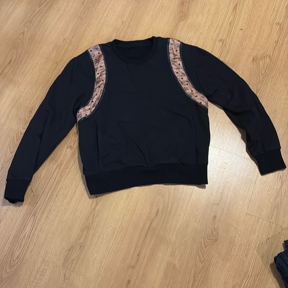 Mcm sweater medium - Picture 1 of 5
